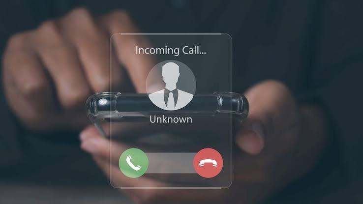 সাবধান: যে নাম্বার থেকে ফোন কল এলে ভুলেও রিসিভ করবেন না!