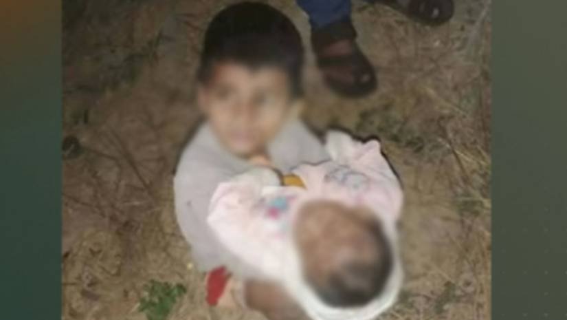 বাবার ফেলা যাওয়া দুই শিশু: বাঁচানো গেল না ১৪ মাসের মোর্শেদকে